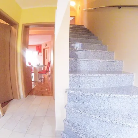 Jana Apartamento Tribalj