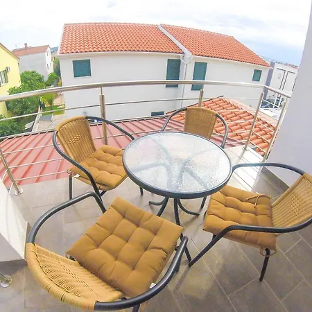Jana Apartamento *