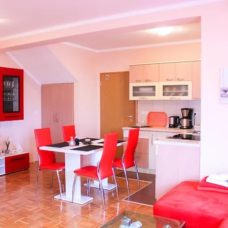Jana Apartamento Tribalj